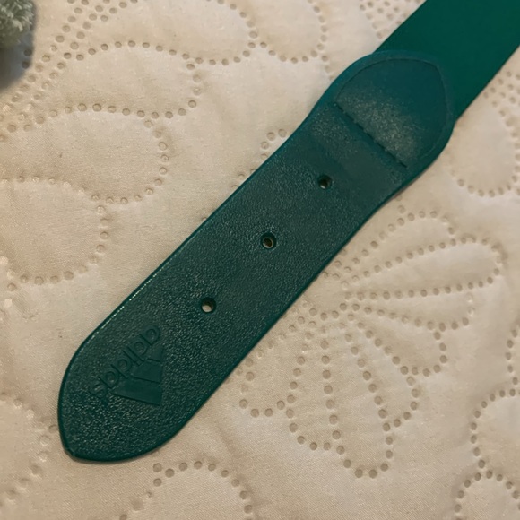 💜 SOLD 💜 Green Adidas Belt - Picture 6 of 7